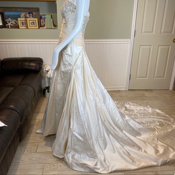Enzoani Constanina “Bonnie” Bridal Gown Silk Dupioni Strapless Beaded A-Line - Picture 6 of 12